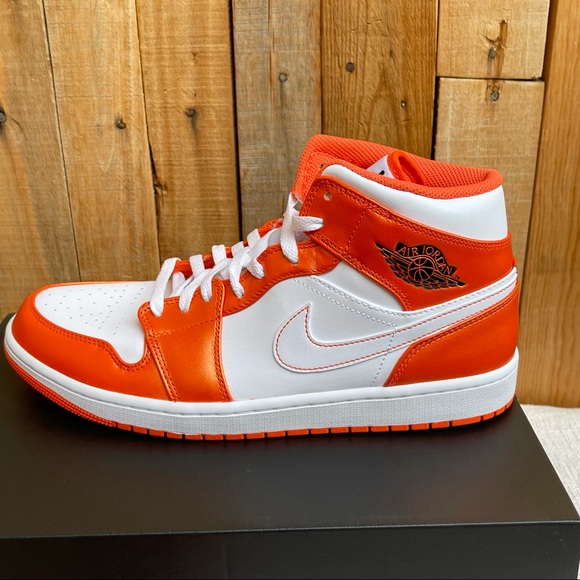 AIR JORDAN 1 MID SE ELECTRO ORANGE 11.5 BRAND NEW IN BOX - Picture 6 of 14